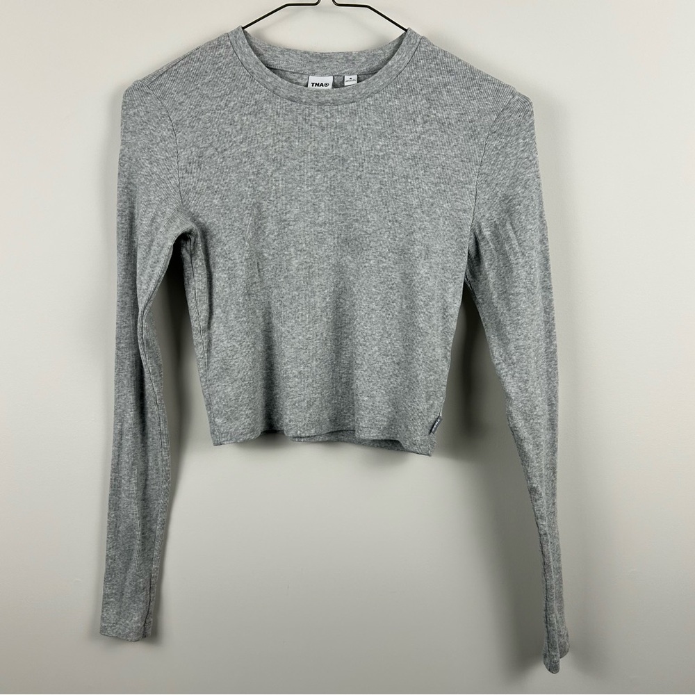 Aritzia TNA Cropped Long Sleeve Top Heather Gray Size Small Fitted Basic